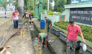Bersih Asri Dan Sehat: Personel Kodim 1420/Sidrap Gotong Royong Ciptakan Lingkungan Nyaman