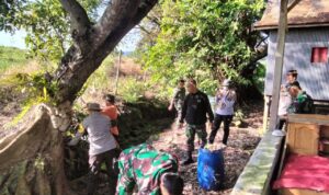 Gotong Royong Bersihkan Saluran Air, Sinergi TNI-Polri Dan Warga Desa Lainungan