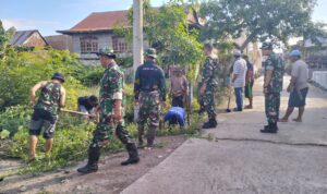 Bersatu Bersih: Aksi TNI Dan Warga Di Kel. Sidenreng