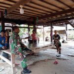 Babinsa Giatkan Komsos, Warga Terpanggil Jaga Lingkungan
