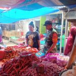 Patroli Pasar: Babinsa Jamin Keamanan Dan Kebersihan