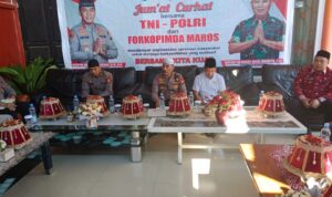 Sinergi Polri-Masyarakat: Jumat Curhat Di Dusun Mengempang