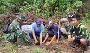 Peduli Lingkungan, Hijaukan Desa