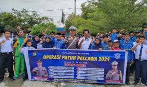 Edukasi Lalu Lintas: Satlantas Polres Sidrap Di SMP Negeri 2