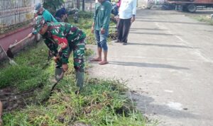 Antusiasme Babinsa: Lingkungan Makin Kinclong!