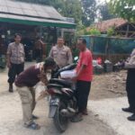 Tiga Personel Polsek Jatisari Patroli Dialogis Sambangi Warga Sampaikan Pesan Kamtibmas