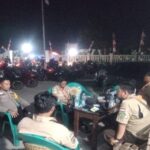 Polsek Banyusari Melaksanakan Kegiatan Pengamanan Kemah Kwaran Kecamatan Banyusari Malam Hari
