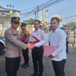 Kapolsek Caringin Rutin Memberikan Reward Kepada Anggotanya Yang Memiliki Kinerja Baik Untuk Kesatuan
