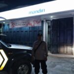 Patroli Prekat Malam Polsek Rengasdengklok Menyasar Kantor Bank Mandiri