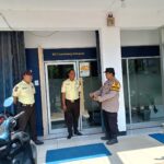 Polisi Batujaya Himbau Scurity Bank BJB Unit Batujaya terkait Keamanan dan Ketertiban Masyarakat