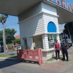Antisipasi Rawan C3, Anggota Samapta Polsek Cileunyi melaksanakan Patroli Dialogis pada siang hari
