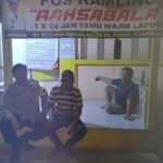 Bhabinkamtibmas Polsek Klari Sambang Pos Kamling, Warga Merasa Aman Dengan Kehadiran Polisi Di Tengah Masyarakat