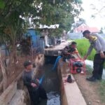 Bhabinkamtibmas Desa Cipaku Laksanakan Sambang Kamtibmas Dengan Humanis Kepada Petani