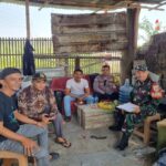 Sinergitas TNI-Polri Sambangi PSM dan Kader Posyandu Desa Sukamakmur