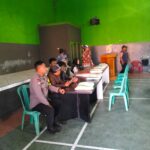 Bhabinkamtibmas Loa Monitoring penyaluran Bantuan Pangan Cadangan Beras Pemerintah (CBP) Tahun 2024