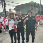 Bhabinkamtibmas Polsek Baleendah Kawal Karnaval HUT RI ke 79 di Manggahang