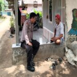 Sambangi Warga, Personel Polsek Lemahabang Imbauan Pelarangan Peredaran Dan Penyalahgunaan Obat Terlarang