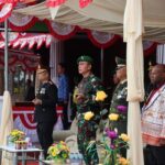 Kapolres Pegunungan Bintang AKBP Anto Seven Hadiri Upacara Penurunan Bendera Merah Putih dalam Peringatan HUT Ke-79 Kemerdekaan Republik Indonesia