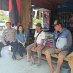 Bhabinkamtibmas Polsek Klari Patroli Dialogis Sambang Warga