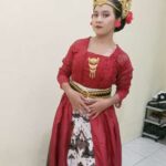YOSI SAFIRA GONCANG PANGUNG KREATIF DI HUT RI KE-79 BTN ABRI KLANGENAN CIREBON.