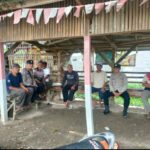 Patroli Sore Hari Polsek Cilamaya Ingatkan Warga di Pertgaan Kecepet Waspada Perdagangan Orang