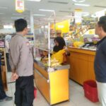 Upaya Cegah Guantibmas Patroli Polsek Kotabaru Berdialogis Dengan Karyawan TOKMA