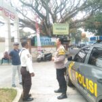 Sambangi Perumahan Patroli Polsek Kotabaru Berdialogis Dengan Satpam Berikan Pesan Kamtibmas