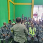 Kondusifitas Kamtibmas, Ditekankan Bhabin Ciluncat Polsek Cangkuang, Saat Pembagian Insentif Linmas Desa