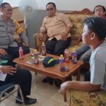 Anggota Polsek Batujaya melaksanakan Sambang dan Silaturahmi kepada Masyarakat Desa Segaran