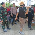 Bhabinkamtibmas Dan Babinsa Sambang Warga Desa Kiarapayung, Wujudkan Kamtibmas Aman Dan Kondusif