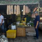 Anggota Intel Polsek Cileunyi, Giat rutin Cek dan Monitoring Sembako ke Pasar Cileunyi