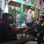 Pastikan kemanan di wilayah binaan, Piket Bhabinkamtibmas Polsek Rancaekek control kegiatan siskamling warga*