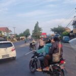 Unit Lantas Polsek Jatisari Hadir Ditengah Masyarakat, Lakukan Pengaturan Arus Lalin