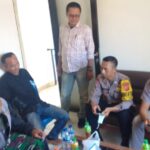 Sambangi Perangkat Desa Cipedes, Aiptu Asep Suryatna Sampaikan Pesan Kamtibmas