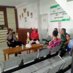 Binluh Kamtibmas ke pemuda Karang Taruna, Bhabinkamtibmas Bersama Babinsa Desa Sangiang Rancaekek sampaikan pesan tentang kamtibmas