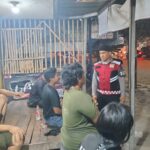 Anggota Sat Samapta Polres Karawang melaksanakan Patroli Perintis Presisi serta Sambangi Masyarakat Di Sekitar Tangjungpura Kab. Karawang