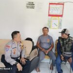 Bripka Muhammad Hafidl Binluh kamtibmas ke anggota linmas Desa Linggar Rancaekek