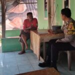 Bhabinkamtibmas Polsek Klari Selalu Hadir Ditengah Masyarakat Sampaikan Imbauan Kamtibmas