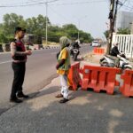 Anggota Sat Samapta Polres Karawang melaksanakan Patroli Perintis Presisi dan Giat Cipta Kondisi KRYD dengan Sasaran Premanisme