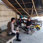 Bhabinkamtibmas Aipda Koko Sudrajat Desa Mulyasari Melaksanakan Giat Terhadap Warga Pada Desa Mulyasari Serta Sosialisasi Pencegahan TPPO (Tindak Pidana Perdagangan Orang)