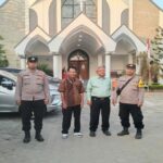 Kegiatan Ibadah Kebaktian Di Gereja Mendapat Pengamanan Anggota Polsek Rengasdengklok