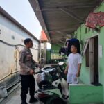 Bhabinkamtibmas Desa Pinayungan Ingatkan Warga Kontrakan untuk Waspadai C3
