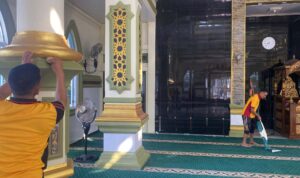 Polres Sidrap Makmurkan Tempat Ibadah