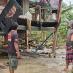 Tanggul Jebol Ancam Keselamatan, Babinsa Pantau Intensif