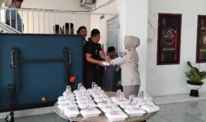 Polres Sidrap Berbagi Berkah di Jumat Penuh Hikmah