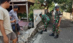 Gotong Royong Bersih-Bersih Lorong Meranti