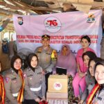 Kapolres Fantry & Ny. Dian: Berbagi di HUT Polwan