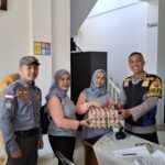 Bhabinkamtibmas Kel.Cigondewah Kaler berikan rasa aman dan nyaman