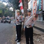 Demi kenyamanan berkendara Unit Lantas Polsek Lengkong laksanakan pelayanan masyarakat dan pengaturan arus lalu lintas.