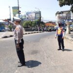 Pengaturan lalulintas  Oleh unit samapta Polsek Babakan Ciparay